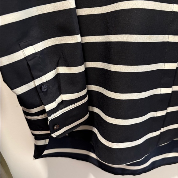 Talbot’s blouse - Picture 4 of 4